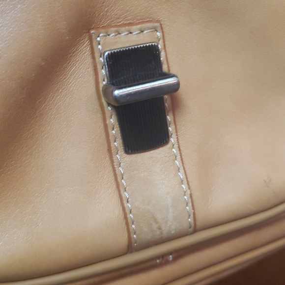 Kenneth Cole Leather messenger computer bag - Picture 5 of 16